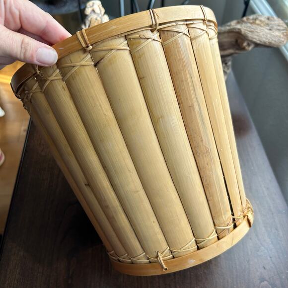 Vintage split reed Rattan and Bamboo planter waste basket trashcan - Picture 6 of 10